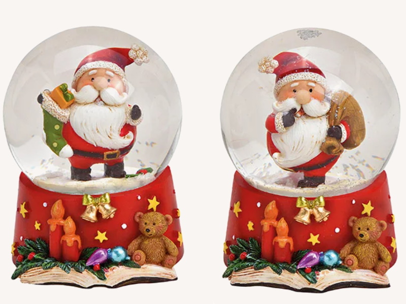 2er-Set Schneekugel mit lustigen Nikolaus und süßen Details aus Poly und Glas 2 fach sortiert (rot) B6 x H9 x T7cm