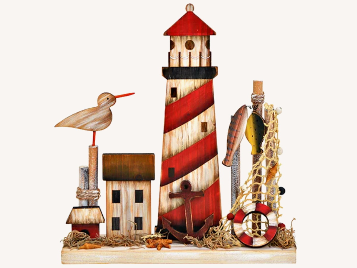 Maritimer Deko-Aufsteller Meerblick mit Leuchtturm und süßen Details aus Holz (Bunt) B27xH28xT7cm