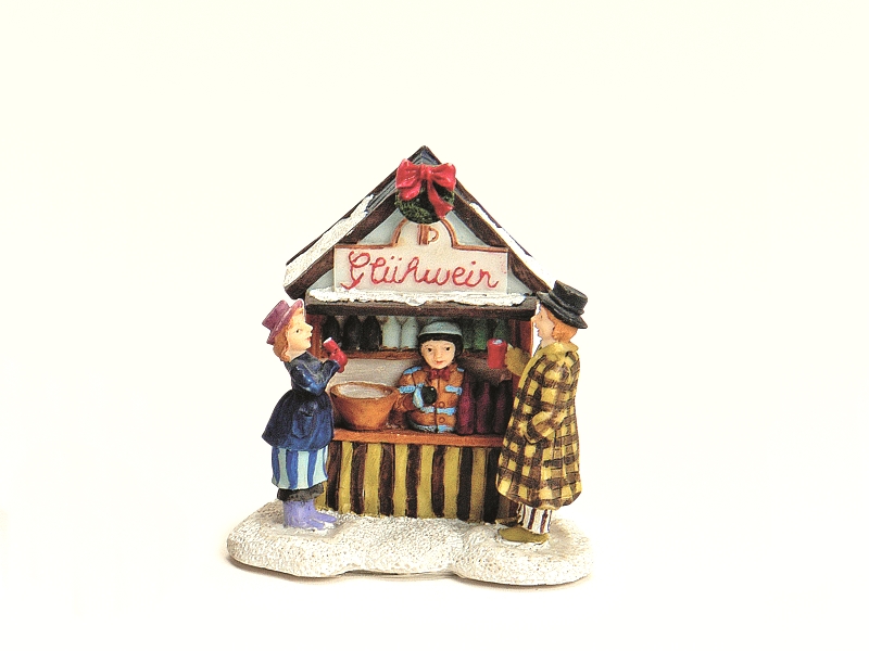 Weihnachtliche Miniatur-Figuren Winterwelt-Szene aus Poly – Marktstand Glühweins